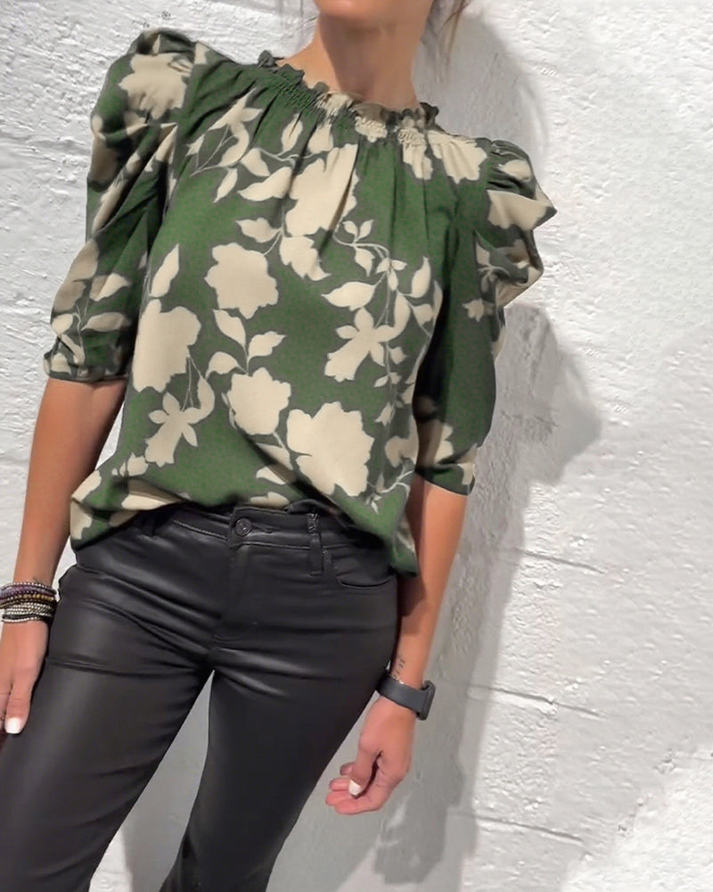Bluse mit Puffärmeln und Rüschen