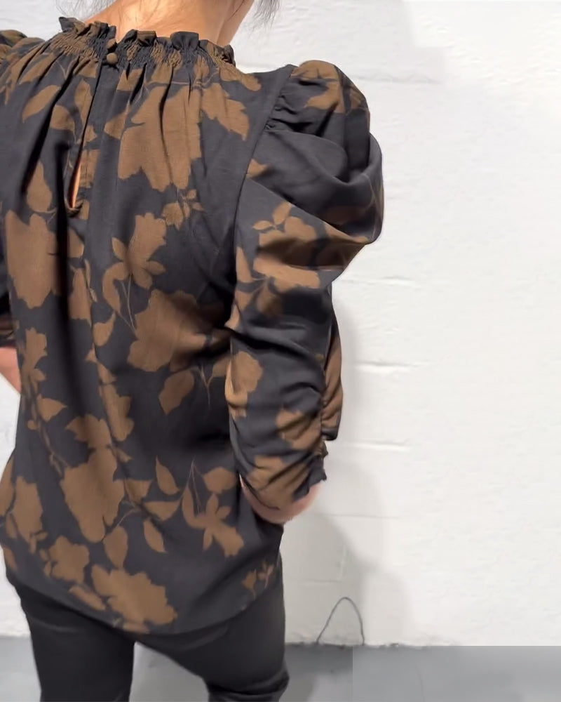 Bluse mit Puffärmeln und Rüschen