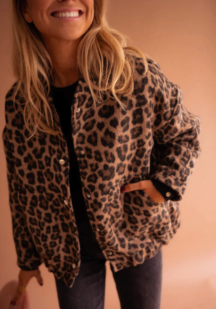 LEONA™ | Die Leoparden-Bomberjacke