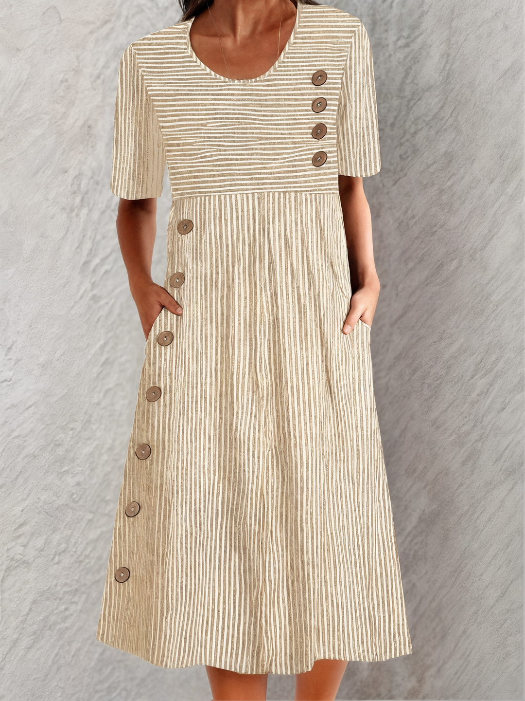 Gestreiftes Sommerkleid